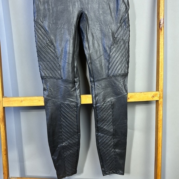 Spanx faux leather patterned leggings. Size small. EUC. - Picture 2 of 6